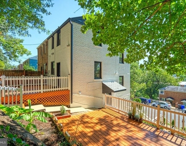 3731 Kemper Road - Photo Thumbnail 6