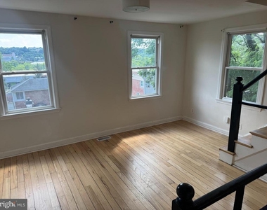 3731 Kemper Road - Photo Thumbnail 9