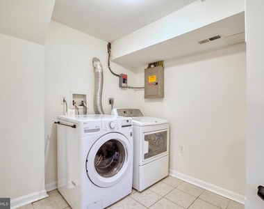 3731 Kemper Road - Photo Thumbnail 5