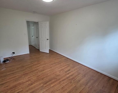 4324 2nd Road N - Photo Thumbnail 11