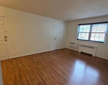 4324 2nd Road N - Photo Thumbnail 7