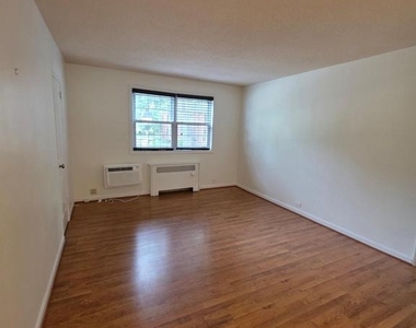 4324 2nd Road N - Photo Thumbnail 6