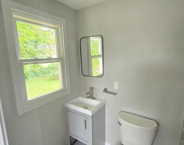 484 Shurs Lane - Photo Thumbnail 9