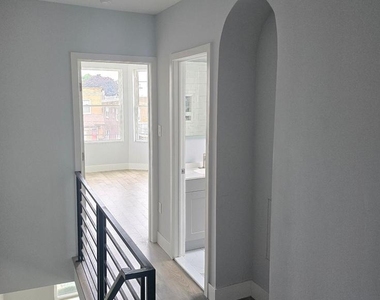 484 Shurs Lane - Photo Thumbnail 11