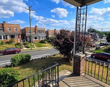 484 Shurs Lane - Photo Thumbnail 3