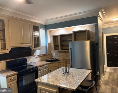 3133 N Front Street - Photo Thumbnail 10