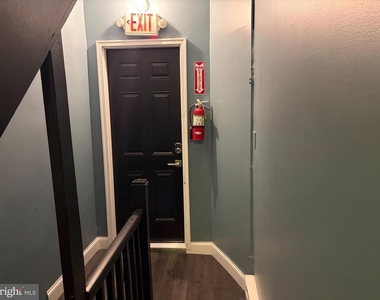 3133 N Front Street - Photo Thumbnail 5
