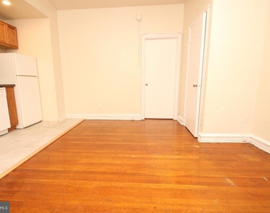 318 S 15th Street - Photo Thumbnail 18