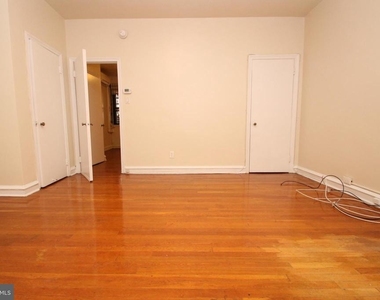 318 S 15th Street - Photo Thumbnail 10