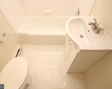 318 S 15th Street - Photo Thumbnail 8