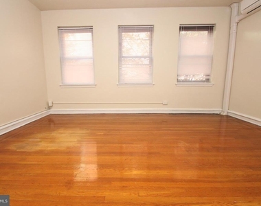 318 S 15th Street - Photo Thumbnail 9