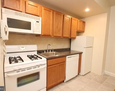 318 S 15th Street - Photo Thumbnail 17