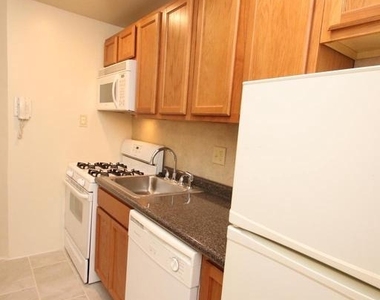 318 S 15th Street - Photo Thumbnail 15