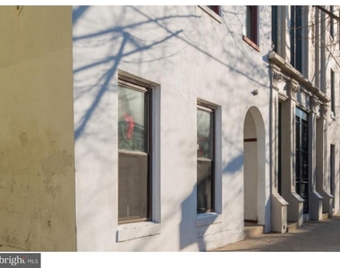 415 S 11th Street - Photo Thumbnail 2
