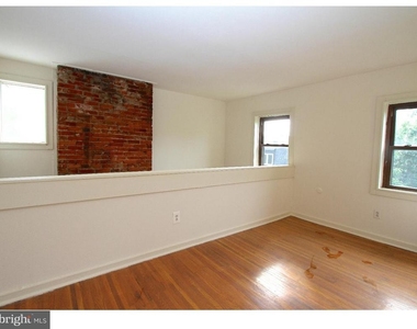 415 S 11th Street - Photo Thumbnail 7