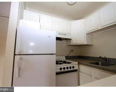 415 S 11th Street - Photo Thumbnail 6