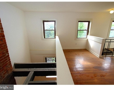 415 S 11th Street - Photo Thumbnail 9