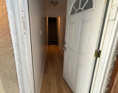 600 E Girard Avenue - Photo Thumbnail 2