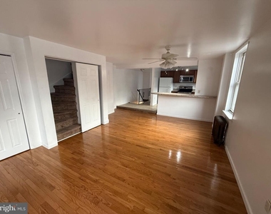 600 E Girard Avenue - Photo Thumbnail 6