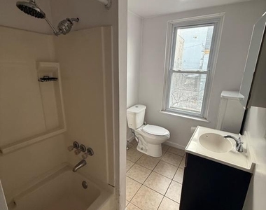 600 E Girard Avenue - Photo Thumbnail 9