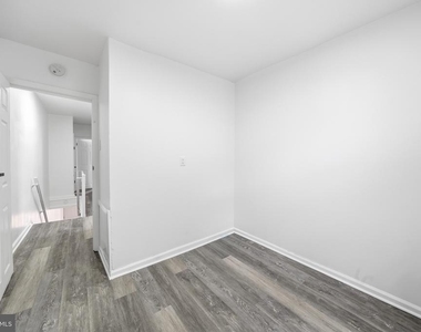 2062 E Stella Street - Photo Thumbnail 11