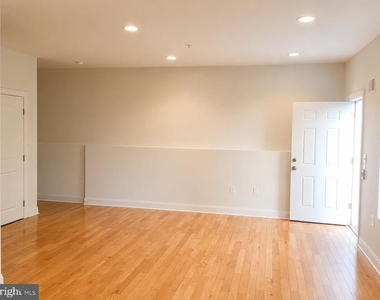 4128 Chester Avenue - Photo Thumbnail 5