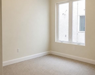 4128 Chester Avenue - Photo Thumbnail 11