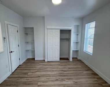5503 W Girard Avenue - Photo Thumbnail 4