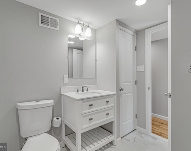 410 Diamond Street - Photo Thumbnail 8