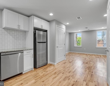 410 Diamond Street - Photo Thumbnail 1