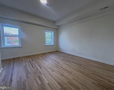 536 N 19th Street - Photo Thumbnail 8