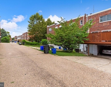 5432 Vicaris Street - Photo Thumbnail 28