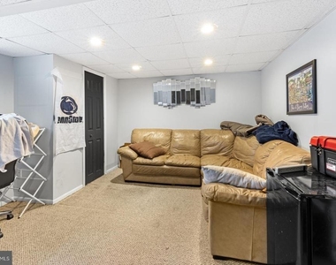 5432 Vicaris Street - Photo Thumbnail 12