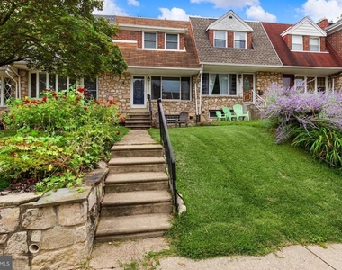 5432 Vicaris Street - Photo Thumbnail 26