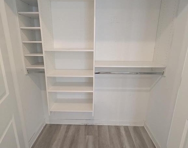 1524 Ridge Avenue - Photo Thumbnail 12
