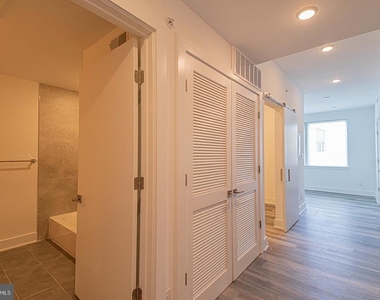 1245 Ridge Avenue - Photo Thumbnail 1