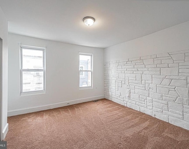 1535 S Hicks Street - Photo Thumbnail 15