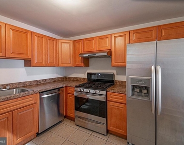 1535 S Hicks Street - Photo Thumbnail 4