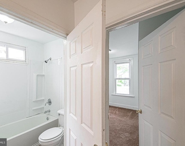 1535 S Hicks Street - Photo Thumbnail 8