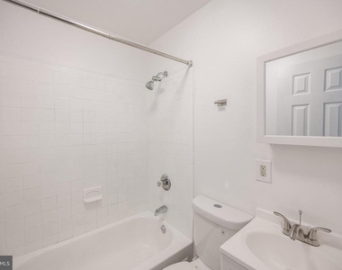 625 S 10th Street - Photo Thumbnail 4