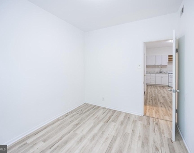 625 S 10th Street - Photo Thumbnail 8