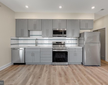 511 Gorgas Lane - Photo Thumbnail 2