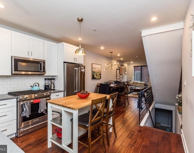 3016 Baltz Street - Photo Thumbnail 5