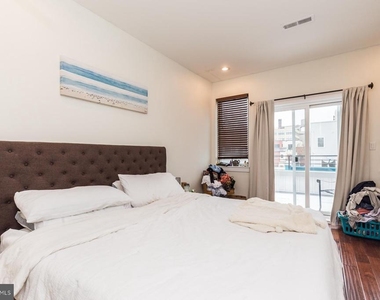 3016 Baltz Street - Photo Thumbnail 15