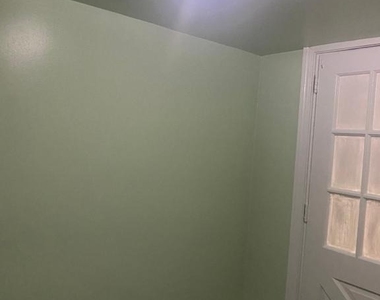 1418 Greeby Street - Photo Thumbnail 1