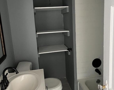 1418 Greeby Street - Photo Thumbnail 7