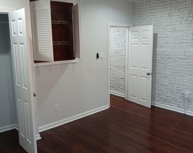2628 E Harold Street - Photo Thumbnail 11