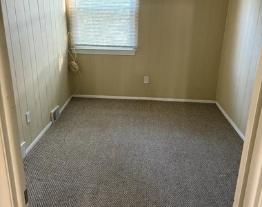 1730 Borbeck Avenue - Photo Thumbnail 18