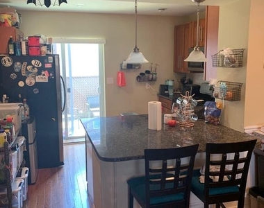 2364 E Fletcher Street - Photo Thumbnail 3