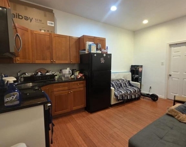 4047 Spring Garden Street - Photo Thumbnail 2